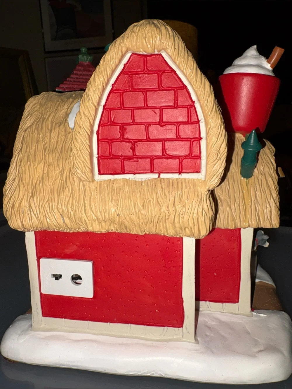 Lemax The Eggnog Bar 45263 Santa’s Wonderland Lighted Christmas Village